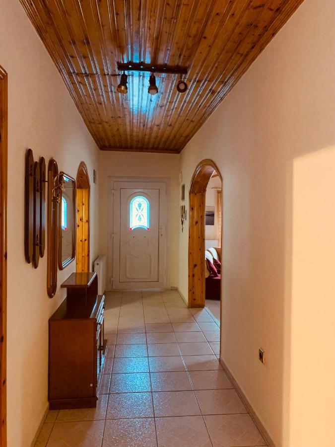Nadia'S Beach House Пефкарі Екстер'єр фото
