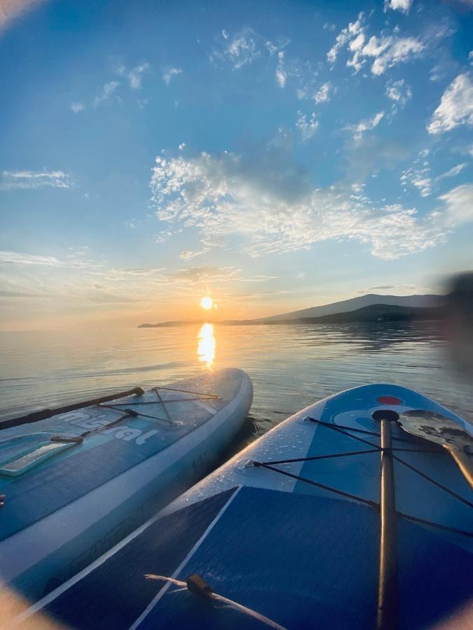 Nadia'S Beach House Пефкарі Екстер'єр фото
