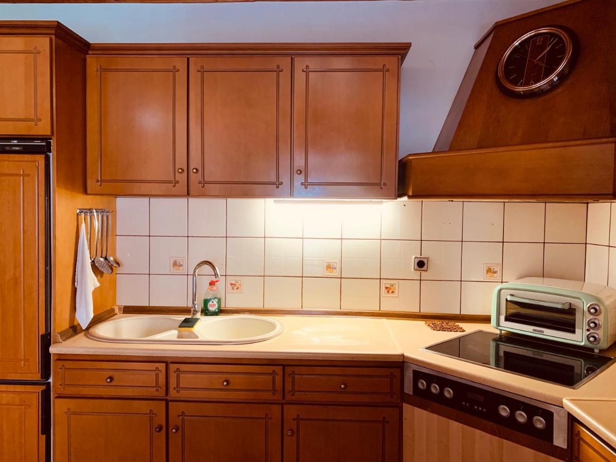 Nadia'S Beach House Пефкарі Екстер'єр фото